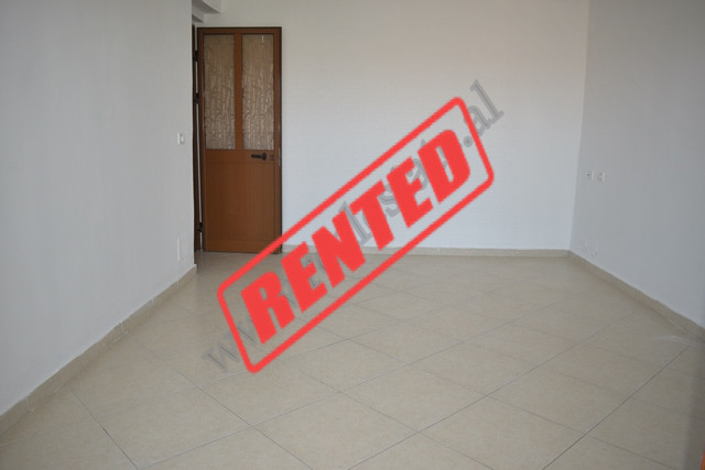 Apartment for office or residence on Njazi Meka street.
It is located on the fourth floor of an old